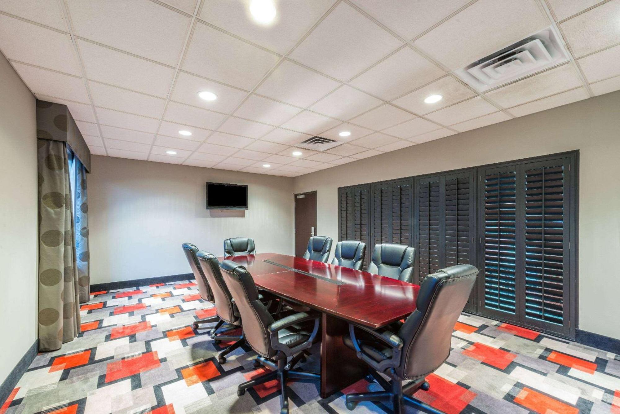 Wingate By Wyndham Lake Charles Casino Area Εξωτερικό φωτογραφία